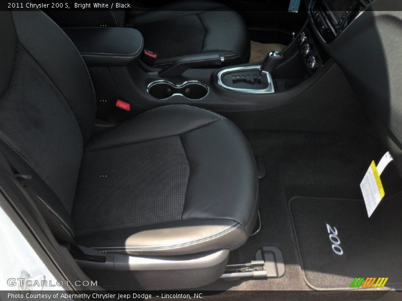 Bright White / Black 2011 Chrysler 200 S