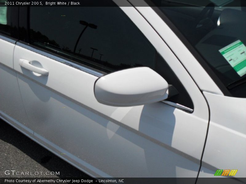 Bright White / Black 2011 Chrysler 200 S