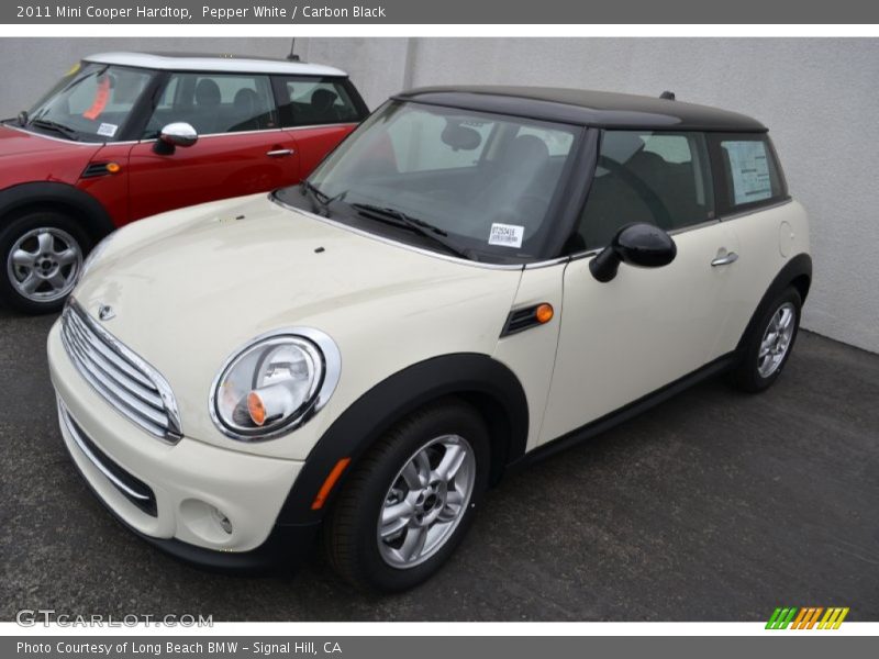 Pepper White / Carbon Black 2011 Mini Cooper Hardtop