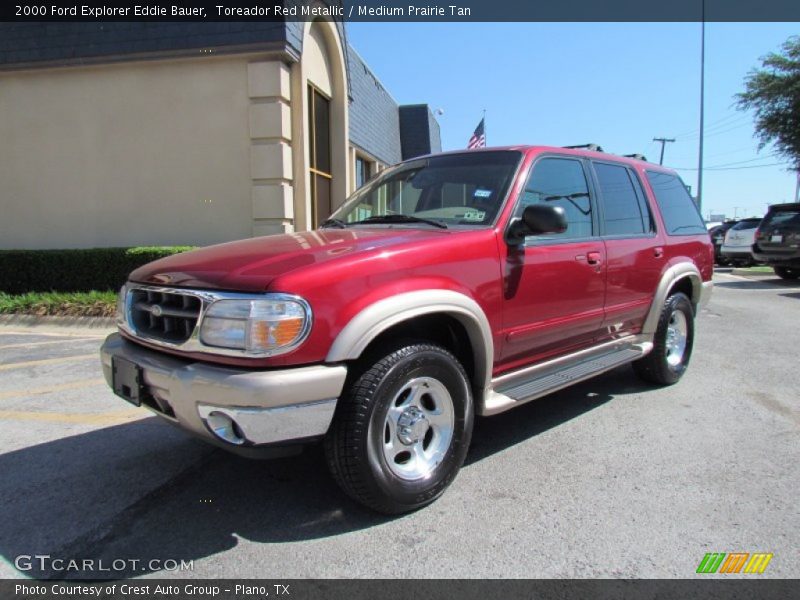 Front 3/4 View of 2000 Explorer Eddie Bauer