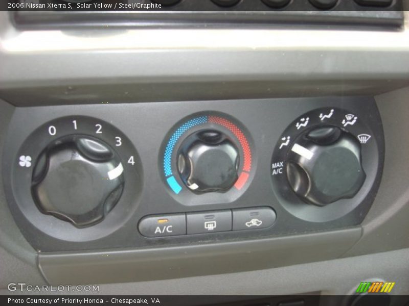 Solar Yellow / Steel/Graphite 2006 Nissan Xterra S