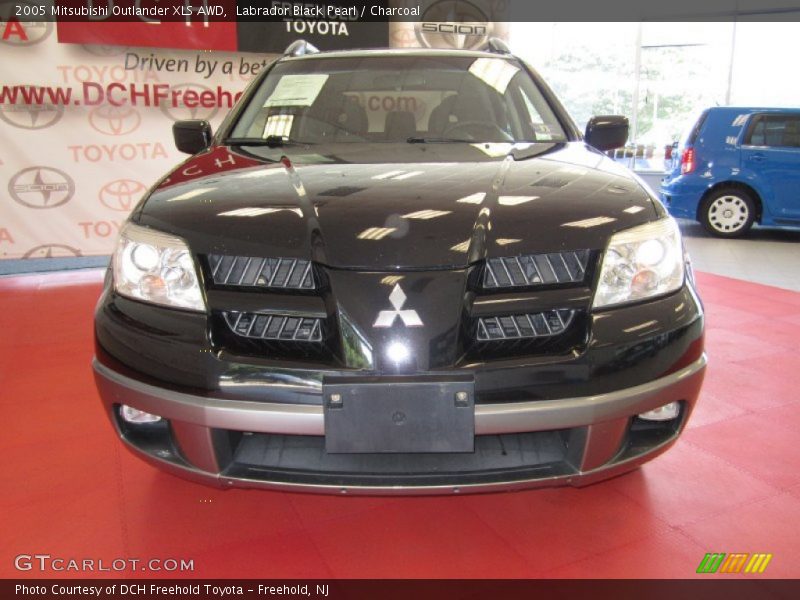 Labrador Black Pearl / Charcoal 2005 Mitsubishi Outlander XLS AWD