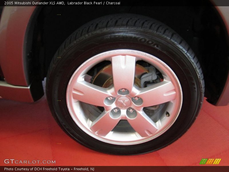Labrador Black Pearl / Charcoal 2005 Mitsubishi Outlander XLS AWD