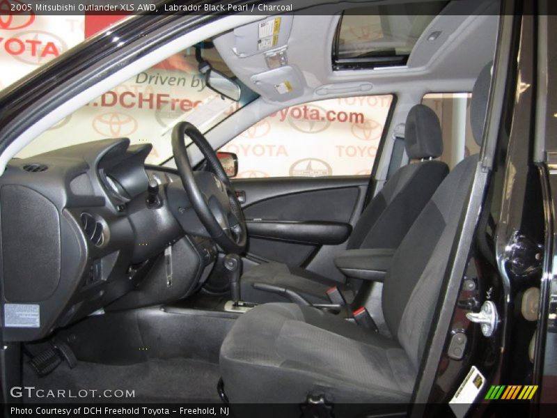 Labrador Black Pearl / Charcoal 2005 Mitsubishi Outlander XLS AWD