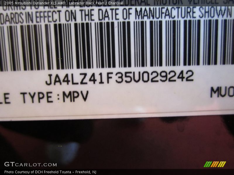 Labrador Black Pearl / Charcoal 2005 Mitsubishi Outlander XLS AWD