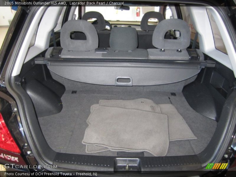 Labrador Black Pearl / Charcoal 2005 Mitsubishi Outlander XLS AWD