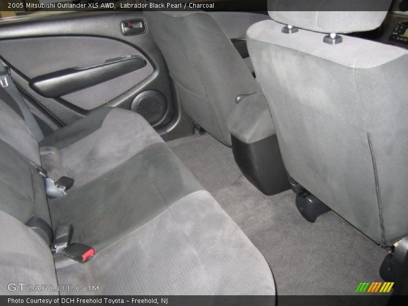 Labrador Black Pearl / Charcoal 2005 Mitsubishi Outlander XLS AWD