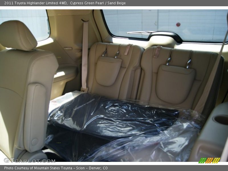 Cypress Green Pearl / Sand Beige 2011 Toyota Highlander Limited 4WD