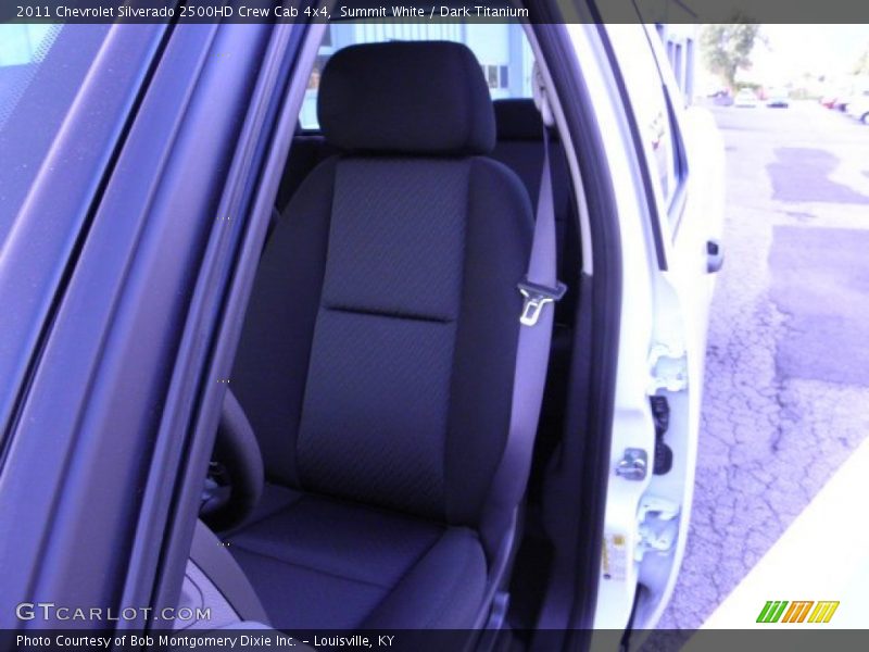 Summit White / Dark Titanium 2011 Chevrolet Silverado 2500HD Crew Cab 4x4