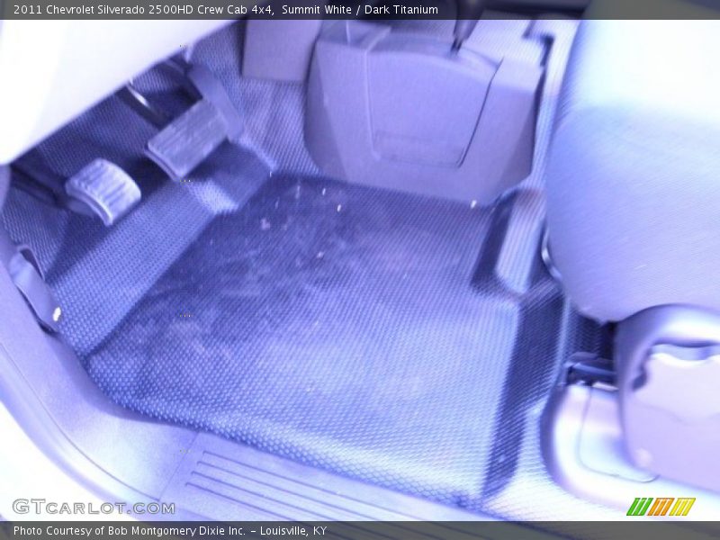 Summit White / Dark Titanium 2011 Chevrolet Silverado 2500HD Crew Cab 4x4