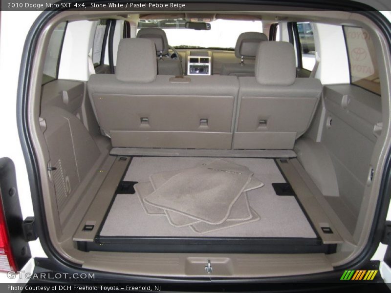 Stone White / Pastel Pebble Beige 2010 Dodge Nitro SXT 4x4