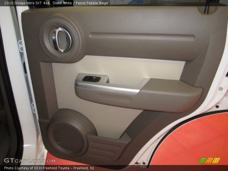 Stone White / Pastel Pebble Beige 2010 Dodge Nitro SXT 4x4
