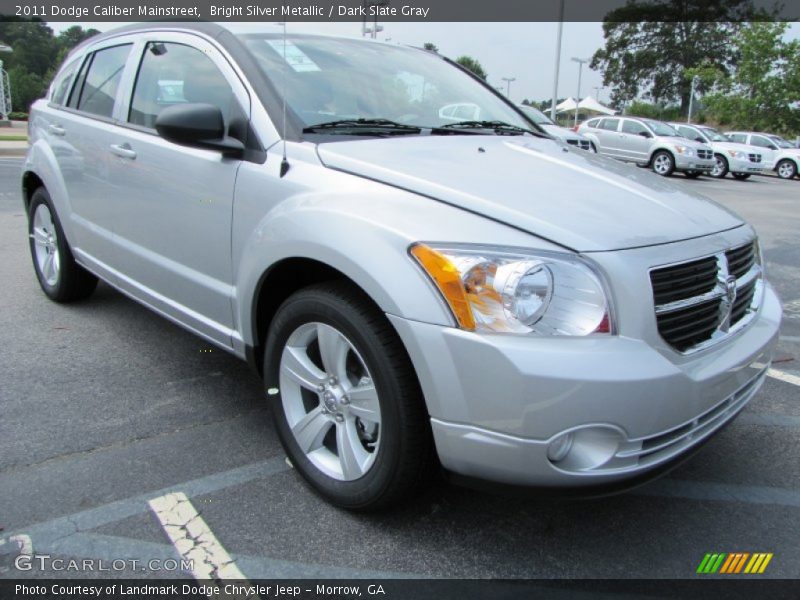 Bright Silver Metallic / Dark Slate Gray 2011 Dodge Caliber Mainstreet