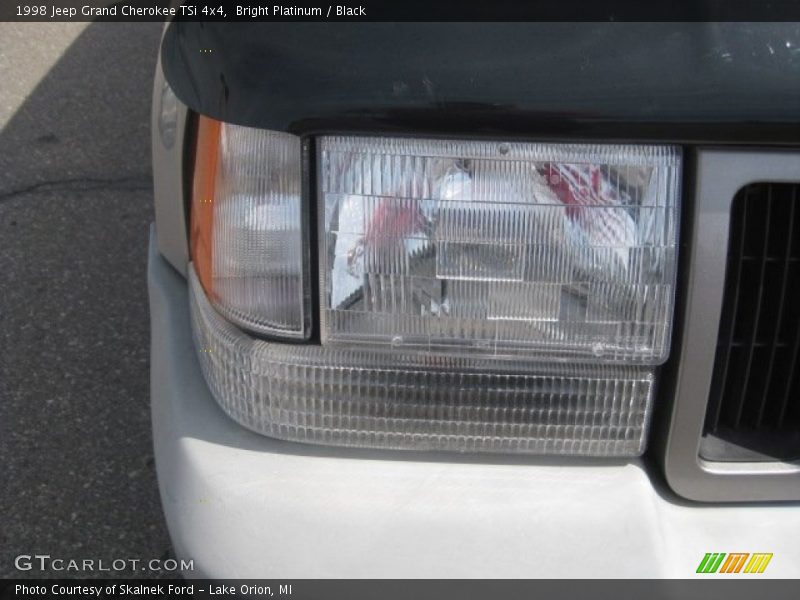 Bright Platinum / Black 1998 Jeep Grand Cherokee TSi 4x4