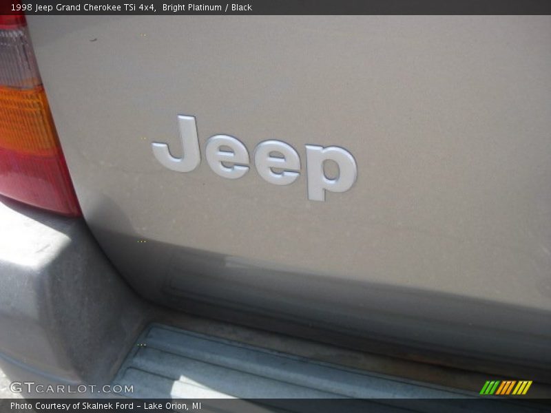 Bright Platinum / Black 1998 Jeep Grand Cherokee TSi 4x4