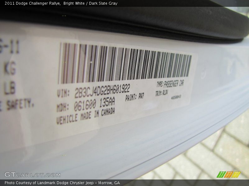 Bright White / Dark Slate Gray 2011 Dodge Challenger Rallye