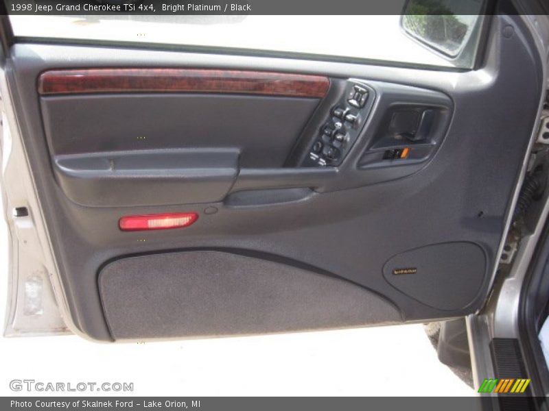 Door Panel of 1998 Grand Cherokee TSi 4x4