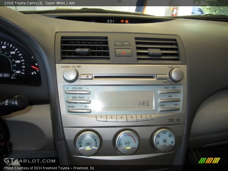 Super White / Ash 2009 Toyota Camry LE