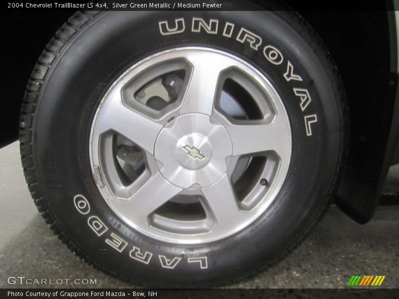 Silver Green Metallic / Medium Pewter 2004 Chevrolet TrailBlazer LS 4x4