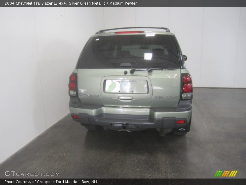 Silver Green Metallic / Medium Pewter 2004 Chevrolet TrailBlazer LS 4x4