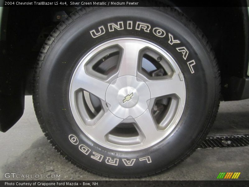 Silver Green Metallic / Medium Pewter 2004 Chevrolet TrailBlazer LS 4x4
