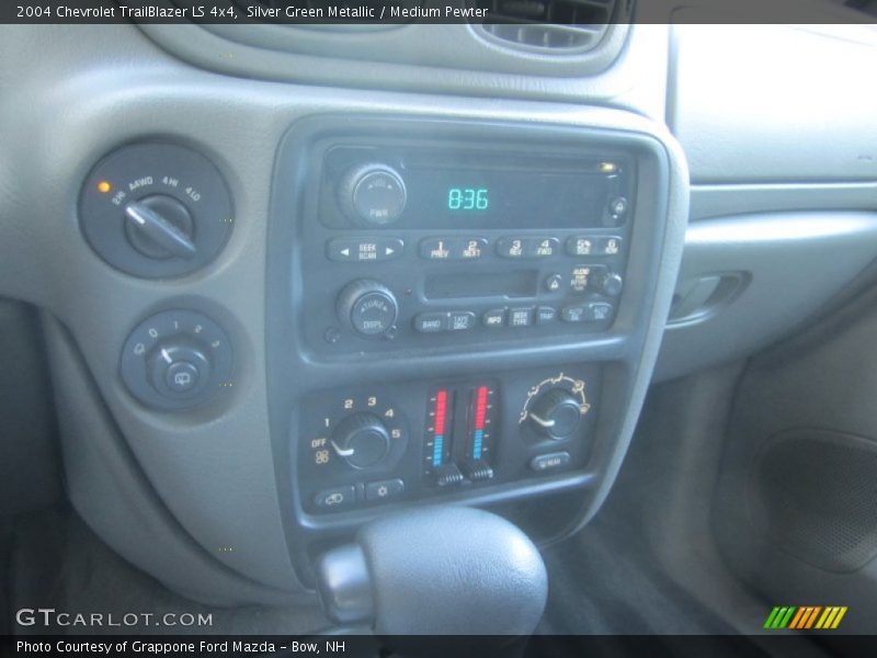 Silver Green Metallic / Medium Pewter 2004 Chevrolet TrailBlazer LS 4x4