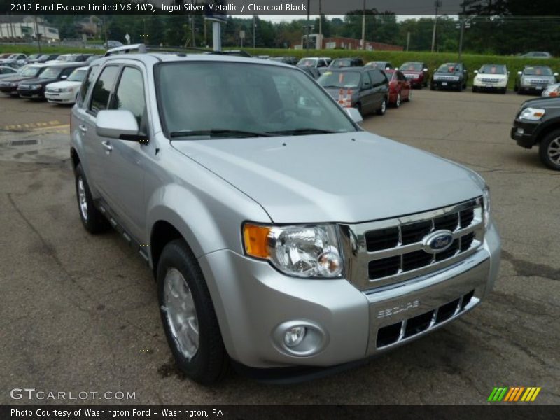 Front 3/4 View of 2012 Escape Limited V6 4WD