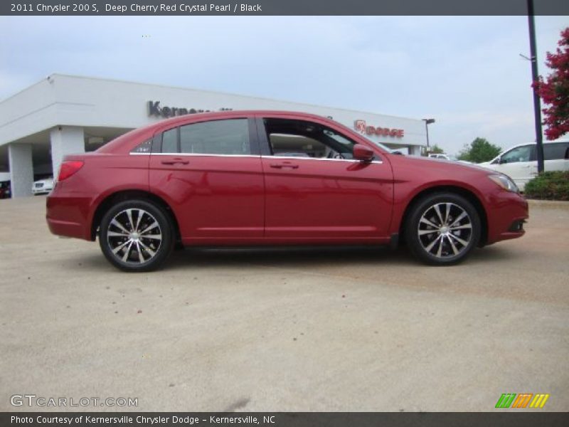 Deep Cherry Red Crystal Pearl / Black 2011 Chrysler 200 S