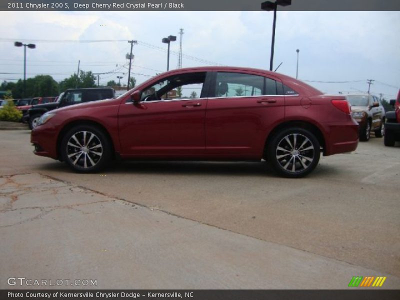 Deep Cherry Red Crystal Pearl / Black 2011 Chrysler 200 S