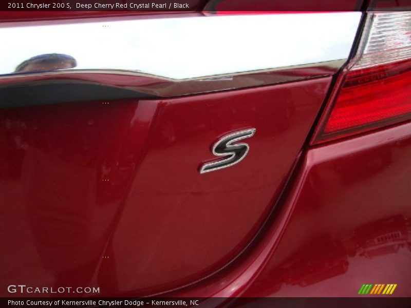  2011 200 S Logo