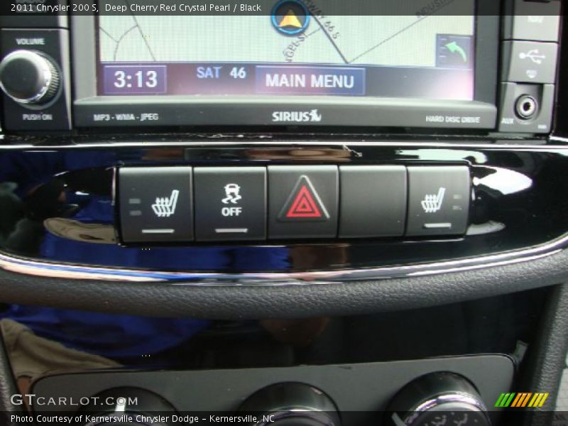 Controls of 2011 200 S