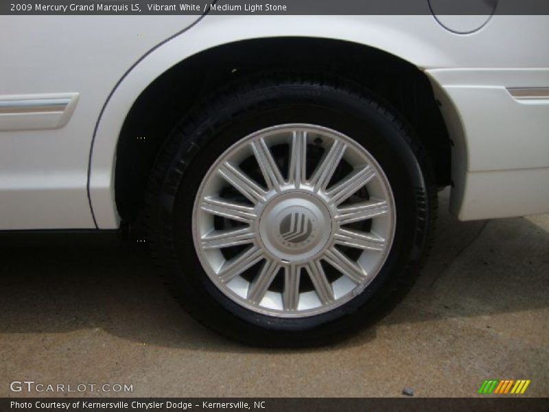 Vibrant White / Medium Light Stone 2009 Mercury Grand Marquis LS