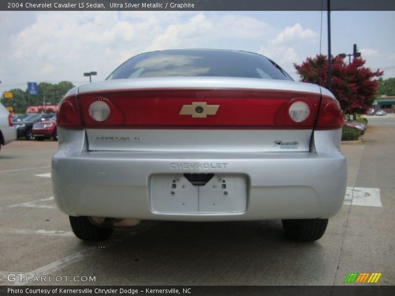 Ultra Silver Metallic / Graphite 2004 Chevrolet Cavalier LS Sedan