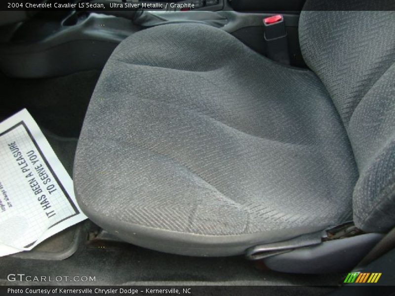 Ultra Silver Metallic / Graphite 2004 Chevrolet Cavalier LS Sedan