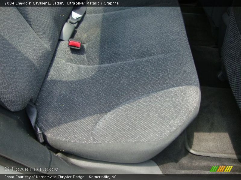 Ultra Silver Metallic / Graphite 2004 Chevrolet Cavalier LS Sedan