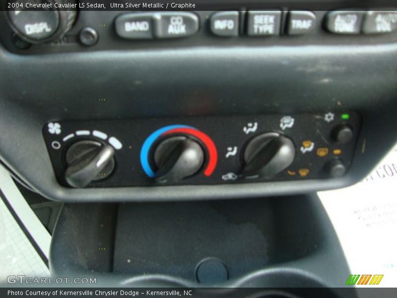 Ultra Silver Metallic / Graphite 2004 Chevrolet Cavalier LS Sedan