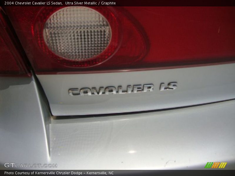 Ultra Silver Metallic / Graphite 2004 Chevrolet Cavalier LS Sedan
