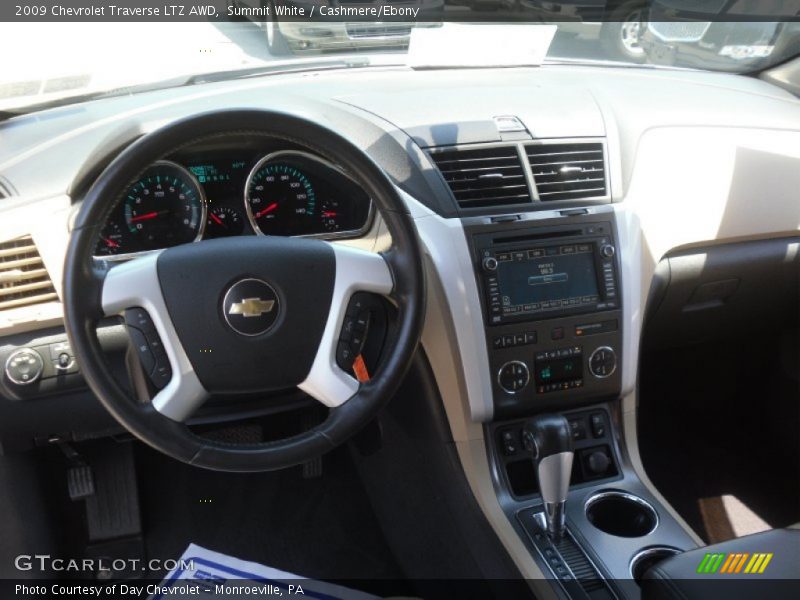 Dashboard of 2009 Traverse LTZ AWD