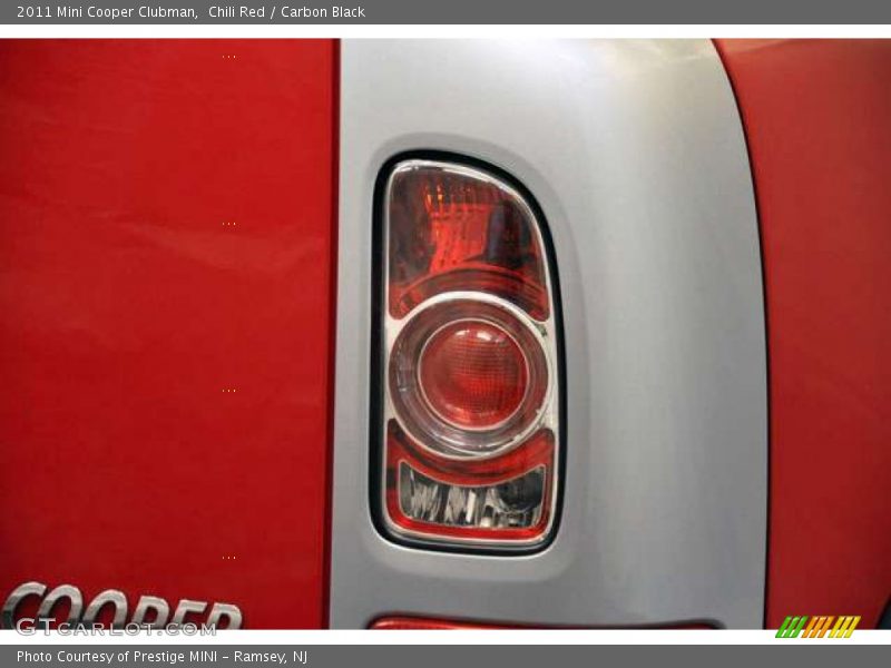 Chili Red / Carbon Black 2011 Mini Cooper Clubman