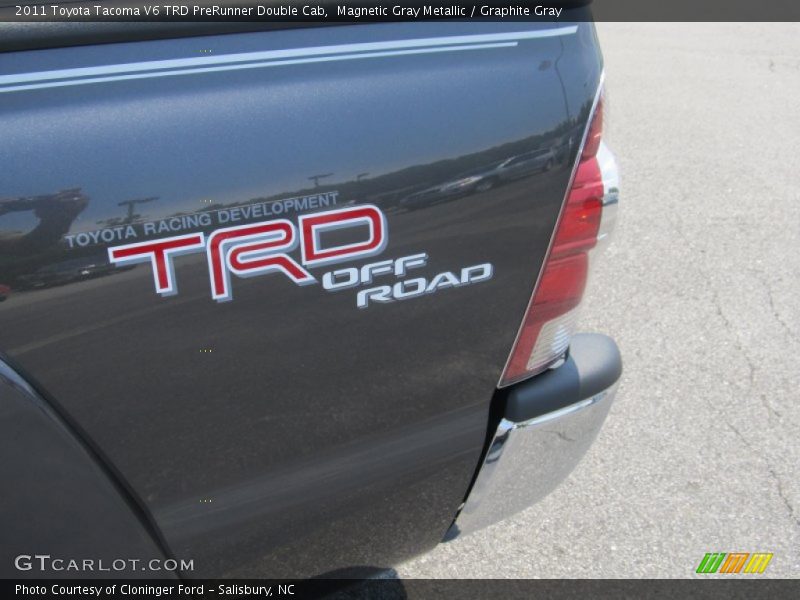 Magnetic Gray Metallic / Graphite Gray 2011 Toyota Tacoma V6 TRD PreRunner Double Cab