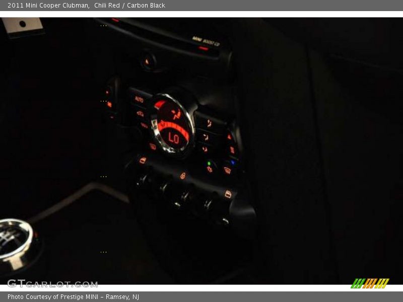 Chili Red / Carbon Black 2011 Mini Cooper Clubman