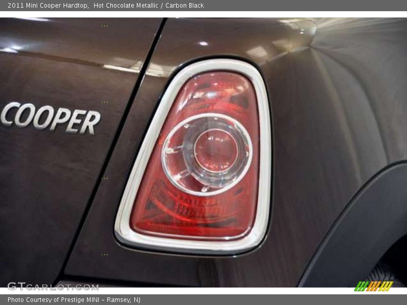 Hot Chocolate Metallic / Carbon Black 2011 Mini Cooper Hardtop