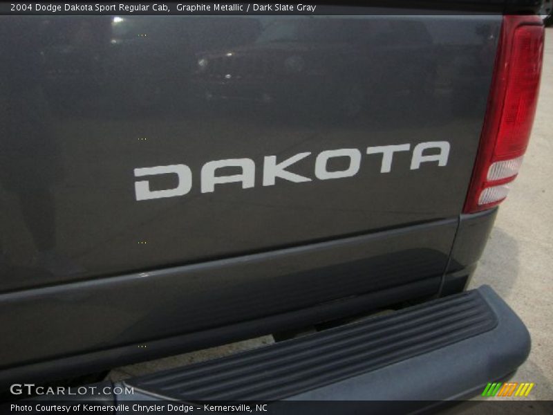 Graphite Metallic / Dark Slate Gray 2004 Dodge Dakota Sport Regular Cab