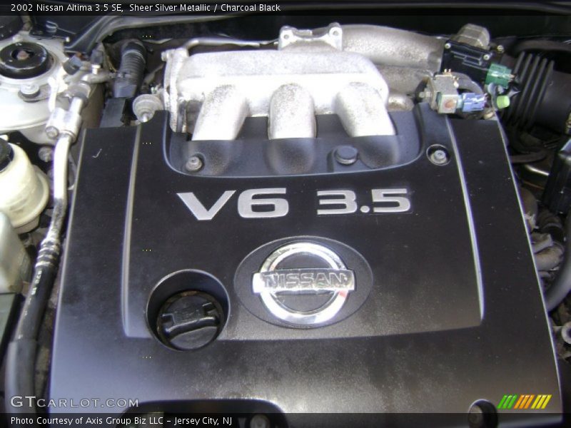 Sheer Silver Metallic / Charcoal Black 2002 Nissan Altima 3.5 SE