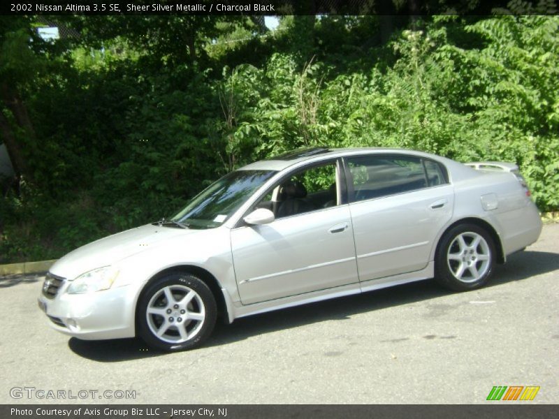 Sheer Silver Metallic / Charcoal Black 2002 Nissan Altima 3.5 SE