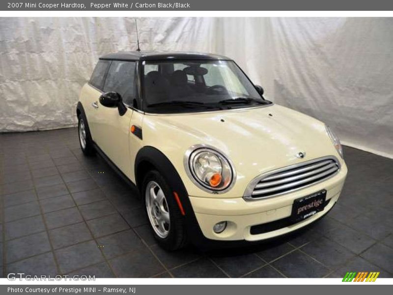 Pepper White / Carbon Black/Black 2007 Mini Cooper Hardtop