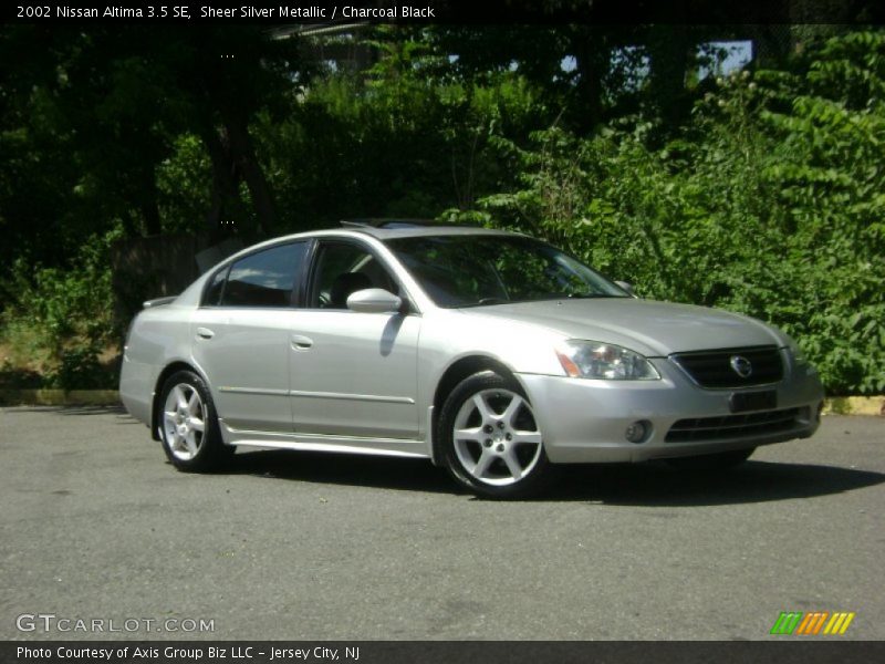 Sheer Silver Metallic / Charcoal Black 2002 Nissan Altima 3.5 SE