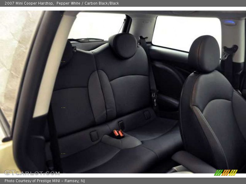 Pepper White / Carbon Black/Black 2007 Mini Cooper Hardtop