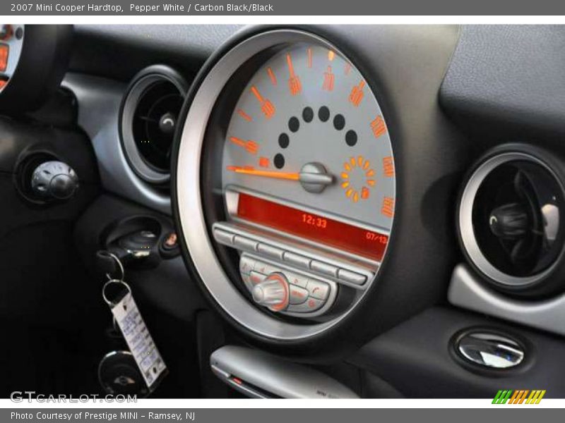 Pepper White / Carbon Black/Black 2007 Mini Cooper Hardtop