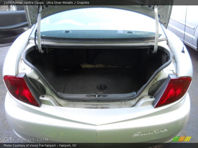 Ultra Silver Metallic / Graphite 2004 Pontiac Sunfire Coupe